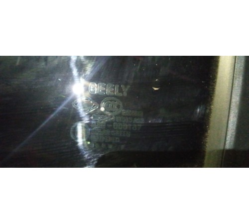 Стекло двери заднее левое