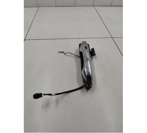 Ручка двери передняя правая (наружная)