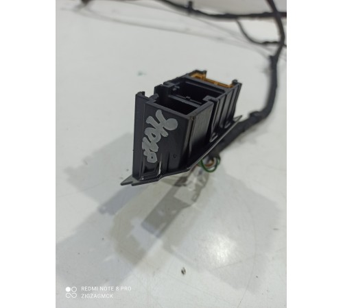 Электропроводка крышки багажника