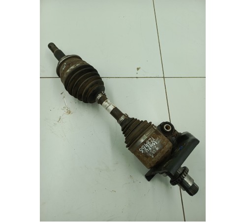 Привод (полуось) передний левый