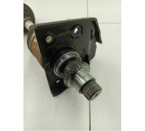 Привод (полуось) передний левый