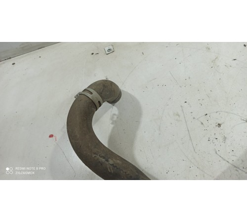 Патрубок системы охлаждения