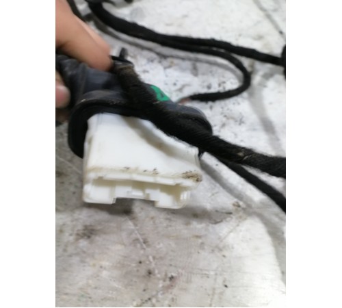 электропроводка двери задняя правая