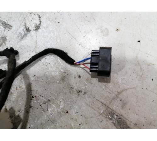 электропроводка двери задняя правая