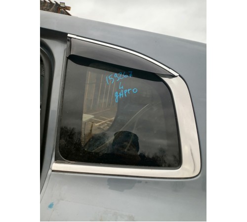 Глухое стекло кузова левое, форточка