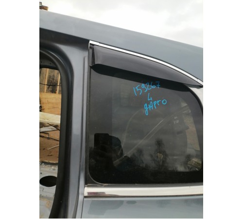 Глухое стекло кузова левое, форточка