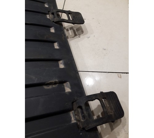 Крыло задней левой оси верхнее