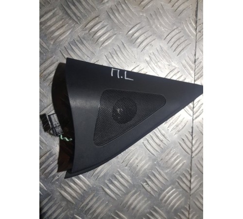 Накладка в салоне перед. лев.