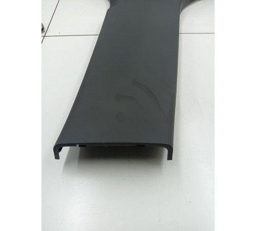 Обшивка центральной стойки правая нижняя