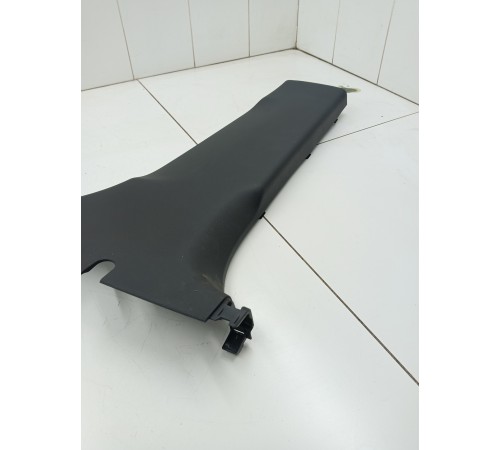 Обшивка центральной стойки правая нижняя