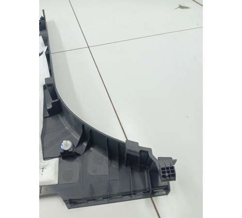 Обшивка центральной стойки правая нижняя