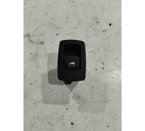 Кнопка стеклоподъемника (задняя левая)