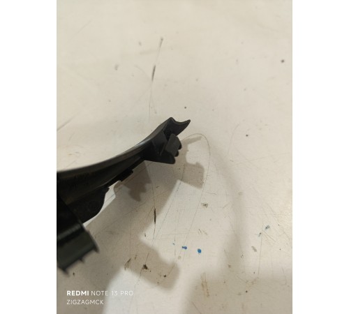 Правая нижняя крышка нижней облицовки