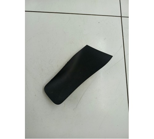 Накладка обшивки стойки задняя правая