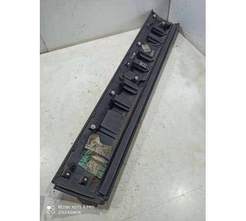 Молдинг двери(передний правый)