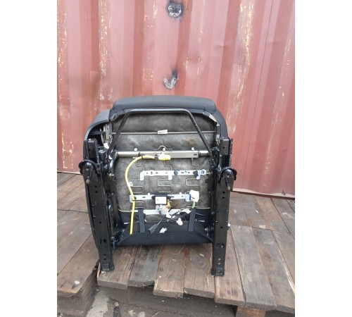 Сиденье переднее правое