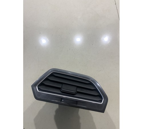 Воздушный дефлектор правый