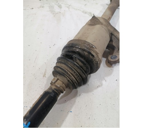 Полуось (привод) передний правый