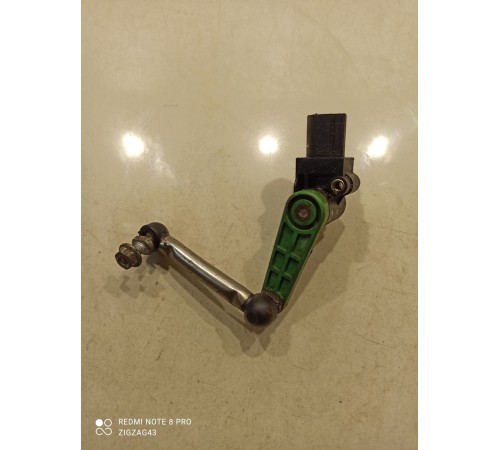 Датчик регулировки дорожного просвета(задний левый)