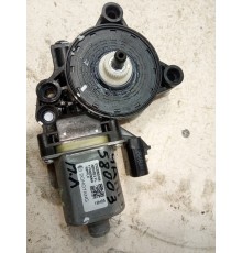 Моторчик стеклоподъемника передний левый