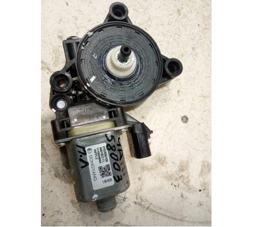 Моторчик стеклоподъемника передний левый