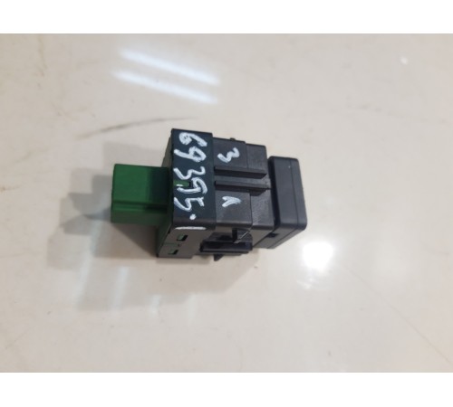 Кнопка подогрева сиденья (задняя левая)