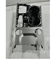 Накладка центральной консоли с подстаканниками