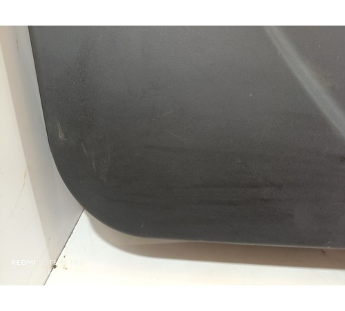 Обшивка крышки багажника