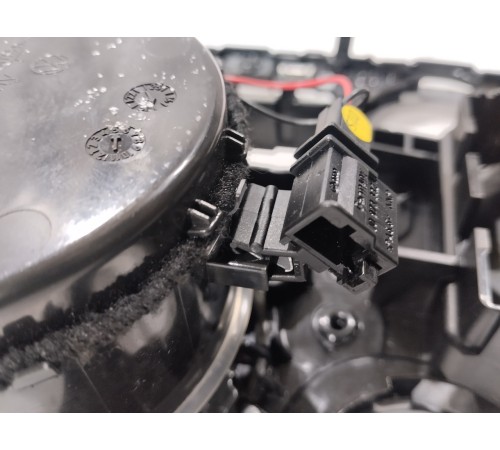 Накладка центральной консоли с подстаканниками