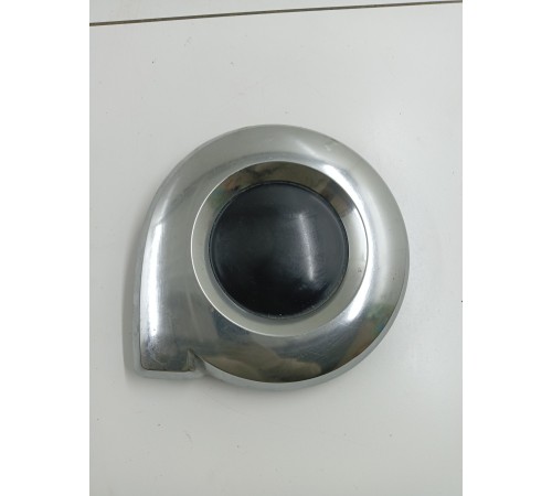 Эмблема передняя