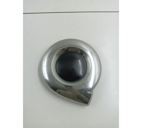 Эмблема передняя