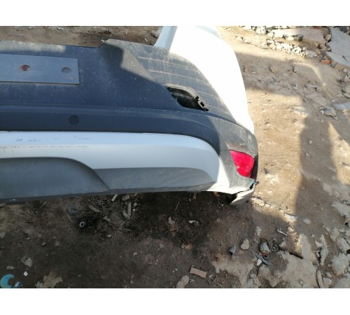 Задний бампер  в сборе