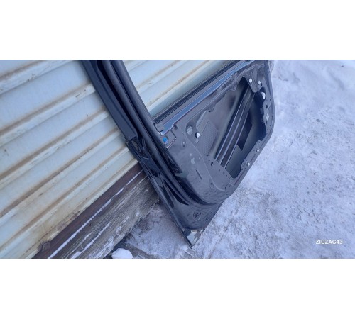 Дверь(передняя левая)