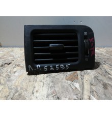 Дефлектор воздушный левый в торпедо