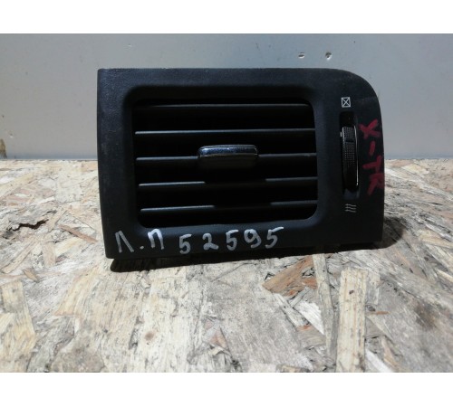 Дефлектор воздушный левый в торпедо