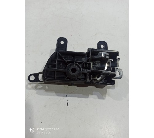 Ручка двери (задняя правая внутренняя)