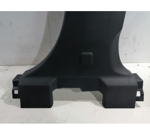 Обшивка центральной стойки правая нижняя