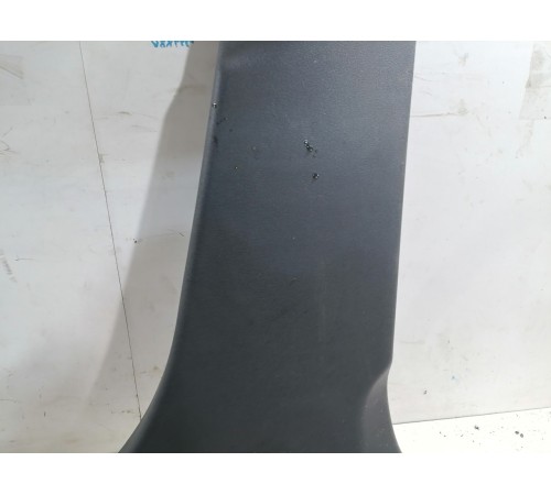 Обшивка центральной стойки правая нижняя