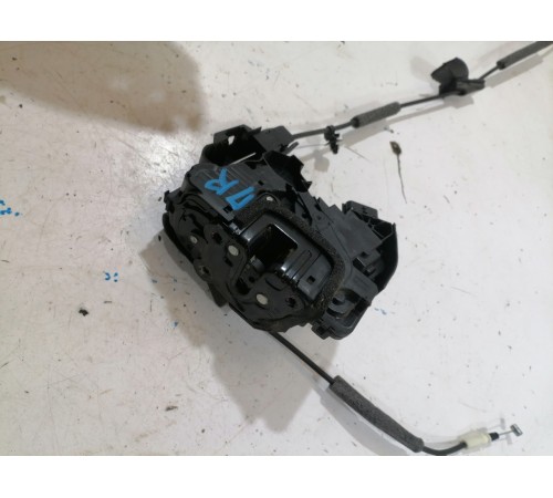 Замок двери передний правый