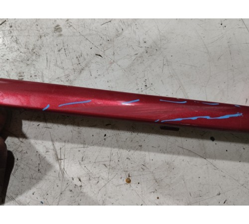 Накладка (молдинг) двери передняя правая