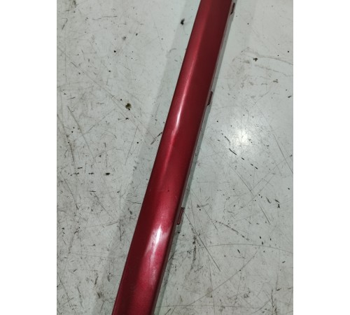 Накладка (молдинг) двери передняя правая