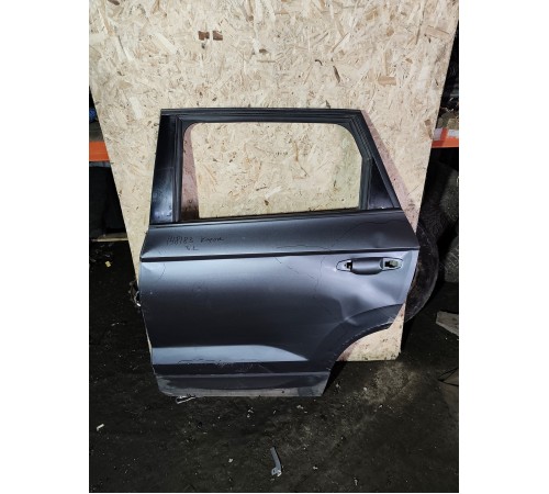 Дверь задняя левая