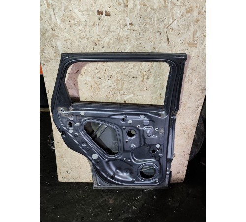 Дверь задняя левая