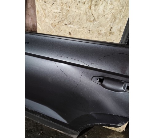 Дверь задняя левая