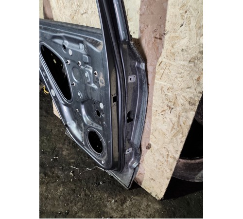 Дверь задняя левая