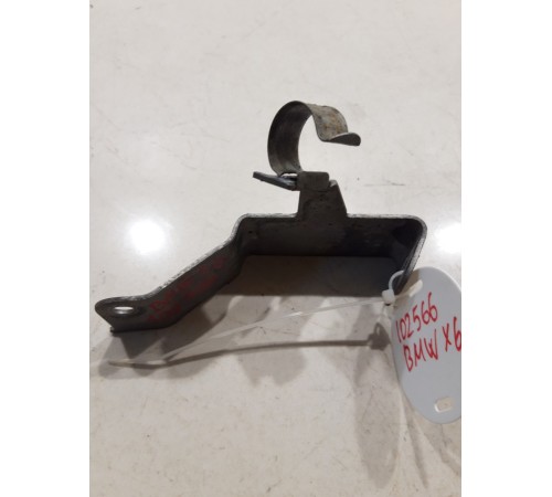 Кронштейн(крепление) электропроводки стартера генератора