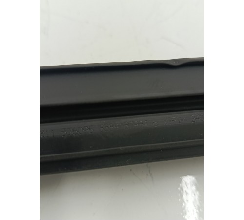 Уплотнитель стекла задний левый внутренний