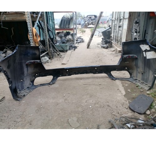 Задний бампер  в сборе