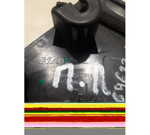 Уголок двери (передний, левый)