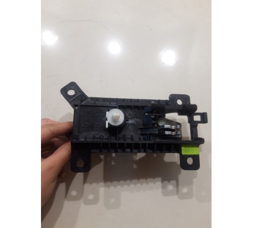 Ручка двери (передняя левая внутренняя)